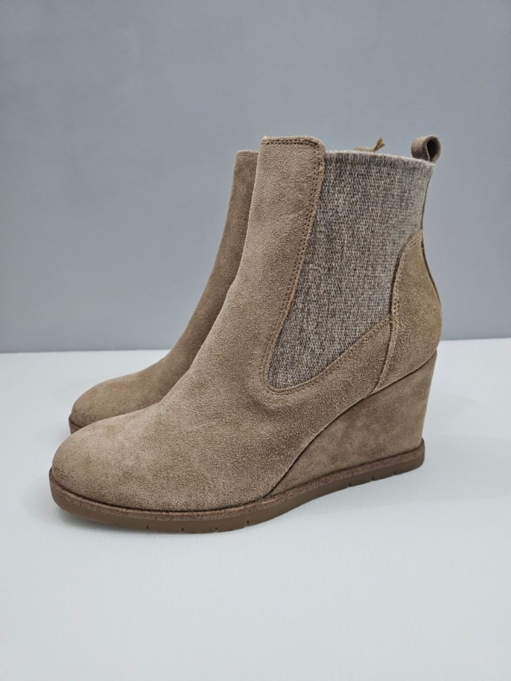 Sofft Monica Chelsea Wedge Ankle Boots Barley Suede Comfort Waterproof Womens 10
